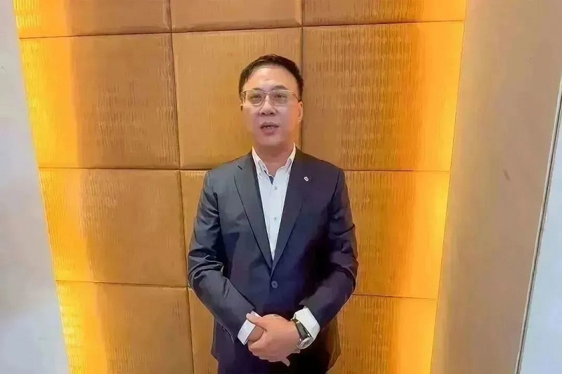 全港各區(qū)工商聯(lián)會長盧錦欽致辭