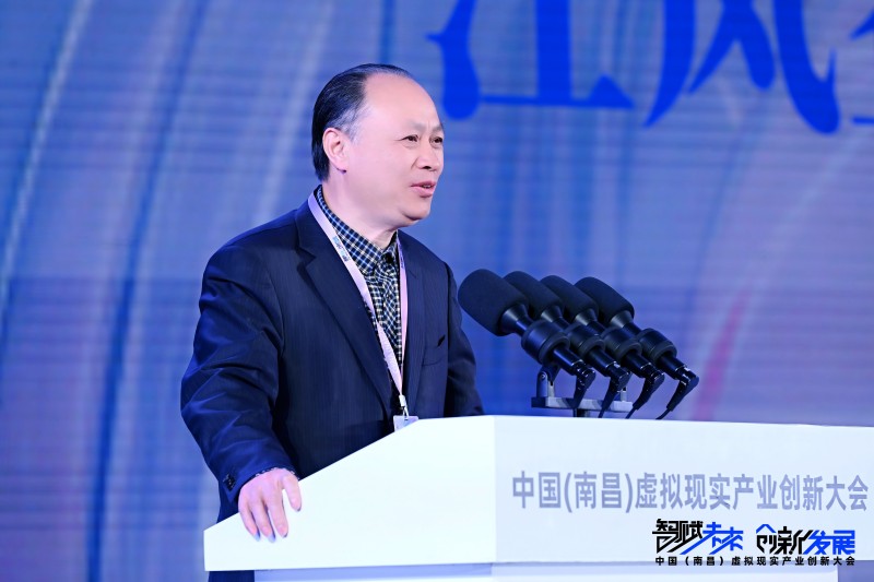 ▲中國科學(xué)院院士 江風(fēng)益