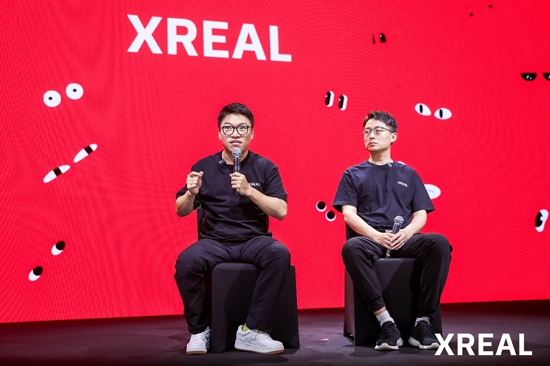 ▲左：徐馳，右：吳克艱
